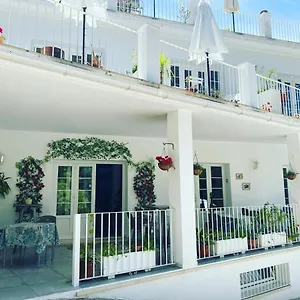 El Nido Del Chorro Hotel a capsule